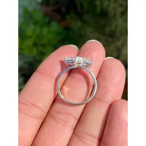 Bague florale en argent 925 avec pierre de lune arc-en-ciel, incrustation de pierres précieuses tendance pour fiançailles, motif en forme de main plaqué or rose, taille unique - Product Image 5