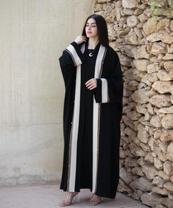 Caftan noir brodé papillon Abaya pour femmes arabes Nouveaux modèles d'abaya caftan tissu Nida Prix de gros Meilleure vente - Product Image 2