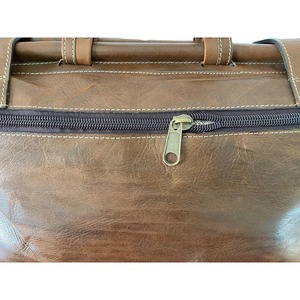 กระเป๋าดัฟเฟิลกระเป๋าเดินทางใบใหญ่ยูนิเซ็กส์กระเป๋าหนังแท้สีลูกกวาดออกแบบได้ตามต้องการพร้อมสไตล์วินเทจสำหรับผู้ชายผู้หญิง - Product Image 4