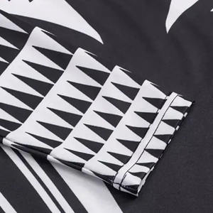 Rashguards ropa deportiva transpirable personalizada para hombres y mujeres al por mayor protectores de erupción sublimados hechos a medida - Product Image 3