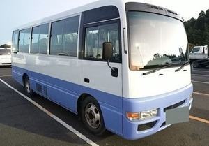 AUTOBÚS CIVIL USADO 2001 RHD