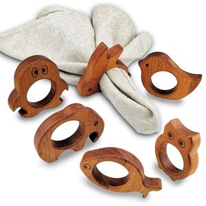 Anneau de serviette en bois de style artisanal fabriqué par un fabricant fiable pour les accessoires de salle à manger design, mettant en valeur l'art du bois - Product Image 3