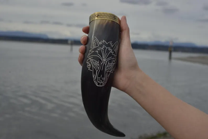 Corne de buffle Corne à boire jaunâtre Tasse Viking Corne à boire Viking par l'artisanat en croissant - Product Image 4