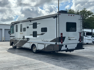 Autocaravana de Grado Industrial 2024, Casa Rodante con Comodidades Completas, Extensión Deslizante, Capacidad para 6 Personas, Autonomía NEDC de 601-700 km - Product Image 4