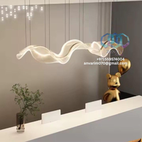 Lustre moderne à LED Wave Design suspendu populaire pour salle à manger et bar pour les EAU Arabie Saoudite Qatar Koweït Bahreïn & Oman USA & Chine