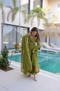 Conjunto de Vestido Anarkali/Salwar Kameez 2026, Diseño Elegante y Sencillo con Cuello de Color Intenso, para Mujeres o Niñas, Edición Especial - Product Image 5