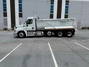 Vehículo de Carga Económico con Motor de Alto Torque y Cabina con Cama para Transporte Regional y Transfronterizo - Product Image 3