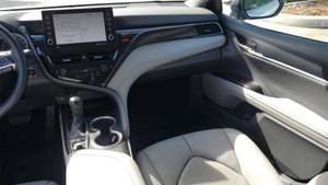 2022 Toyota Camry XLE Sedan FWD ที่นั่ง R17หนังเครื่องยนต์เทอร์โบภายในที่มืดพวงมาลัยเชื้อเพลิงแก๊สซ้ายด้วยมือ - Product Image 4