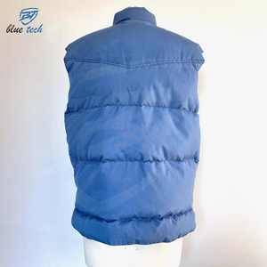 Hommes en plein air décontracté fermeture éclair léger OEM logo personnalisé à la mode bouffant gilet vêtements d'hiver veste sans manches - Product Image 4