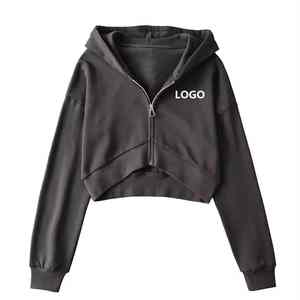 Sweat à capuche court personnalisé pour femme, fermeture éclair intégrale, décontracté/sport, tissu en molleton français, saison hivernale, anti-rétrécissement, col à capuche pour l'automne - Product Image 3