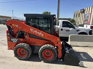 Achetez un chargeur compact Kubota SSV65, puissance fiable, performances rapides, livraison rapide, qualité supérieure, équipement de construction, prix avantageux - Product Image 2