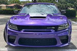 สภาพดีเยี่ยม รถมือสอง ปี 2023 Dodge Charger Scat Pack Widebody Super Bee - Product Image 1