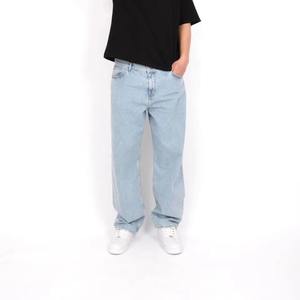 Jean en denim 100% coton respirant et confortable pour homme, taille moyenne, coupe droite, délavé, automne, meilleure vente - Product Image 3