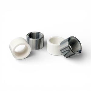 Anillos de Servilleta de Mármol de Dos Tonos con Forma Cilíndrica Moderna para una Decoración de Mesa Elegante y Única - Product Image 1