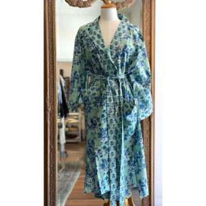 Bata de Baño Tipo Kimono para Mujer, Talla Única, con Botones y Cordón Ajustable, Tejido Transpirable, Estampado Animal Personalizado, para Uso Doméstico en Invierno - Product Image 3
