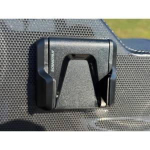 2026 Premier 230 Sunsation Angler 2PT Casco de Fibra de Vidrio Plateado Satinado Accesorios y Piezas a Gasolina - Product Image 2