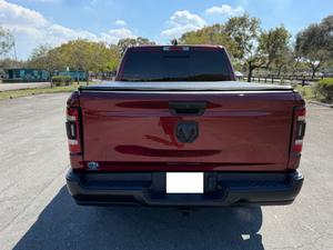 MÁS VENDIDO EN 2023 R-AM 1-500 CREW CAB 4X4 TRADESMAN TRANSMISIÓN AUTOMÁTICA ASIENTOS DE CUERO - Product Image 6