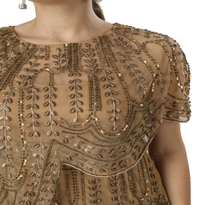 Robe de soirée longue dorée pour femmes, de créateur |   Robe de soirée élégante pour mariages, galas et occasions spéciales, provenant d'Inde - Product Image 5