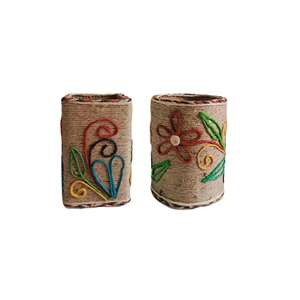 Su espacio de trabajo limpio y elegante con este soporte de pluma de yute hecho a mano - Product Image 3