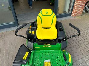 Tondeuse autoportée industrielle à cylindre JOHN Z320M 4x4 pour grandes surfaces, terrains de golf, moteur essence 2 temps, 100L - Product Image 6