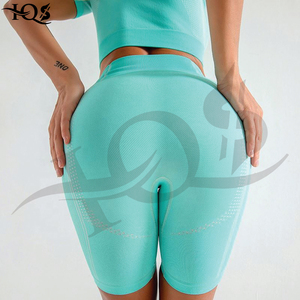 Conjunto Deportivo de 2 Piezas Rosa para Mujer HQS, Shorts de Cintura Alta con Sujetador Deportivo, Top Corto de Manga Corta, Ropa Deportiva con Bloques de Color - Product Image 5