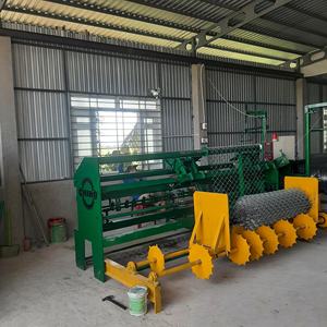 Fabricant automatique de machine de barrière de maillon de chaîne offrant des options simples et doubles de fil - Product Image 5