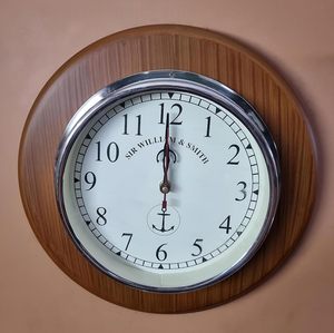 Horloge murale en bois avec anneau métallique, style unique, horloge décorative artistique pour la maison et le bureau - Product Image 3