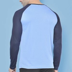 Camiseta atlética duradera para hombre, suave y transpirable, perfecta para ejercicio, deportes y uso diario - Product Image 3