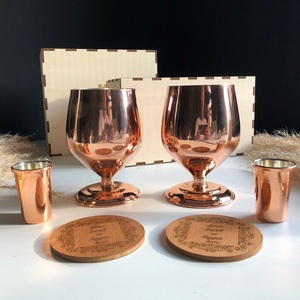 Verre à vin gobelet plaqué cuivre Vintage pour les boissons comme les verres à cocktail ou les verres à Martini Vodka pour les fêtes et les mariages - Product Image 4