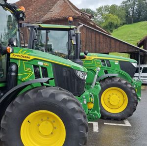 Tractor Agrícola John Deere Usado Original de 70 HP 4x4 con Implementos Completos, Bomba, Motor y Rodamientos a Precios Muy Económicos - Product Image 1