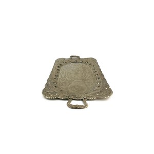 Tendance de l'industrie Plateau élégant en métal gaufré vintage Parfait pour les cadeaux de pendaison de crémaillère - Product Image 5