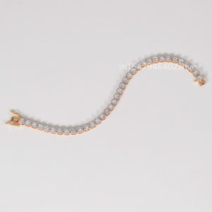 Presentamos una pulsera elegante meticulosamente elaborada en plata de ley 925 adornada con diamante de moissanita con claridad VVS - Product Image 4