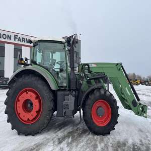 Tractor Fendt 716 Vario 2012 con cabina, 4x4, equipo agrícola en venta, compre ahora - Product Image 1