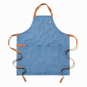 Delantal Clásico de Lona Resistente y Reutilizable con Correas de Cuero y Tres Bolsillos, Lavable a Máquina para Cocinar y Uso Diario - Product Image 1