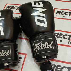 Gants de boxe Fairtex One personnalisés Gants de boxe de haute qualité avec logo personnalisé Gants de combat Fairtex - Product Image 3