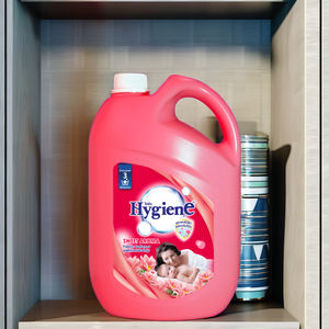 น้ำยาปรับผ้านุ่มสุขอนามัยเอนไซม์เหลว3500มล. แบรนด์ชั้นนำของไทยขวด HDPE สีแดง - Product Image 1