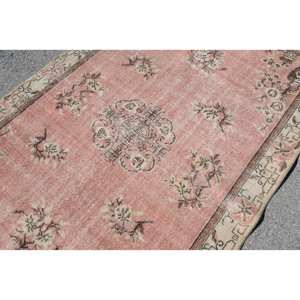 Vintage Turkish Rug 5.3 X 8.8ft <b>Pink</b> Beige <b>Wool</b> with Abstract Pattern Tabriz Style for Entryway or Hallway 9x12 Rectangle - Product Image 5
