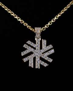 Pendentif flocon de neige en moissanite taille princesse plaqué argent 925 sur mesure de 1 pouce avec chaîne à maillons, cadeau de Noël idéal pour un petit ami - Product Image 1