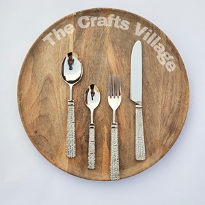 Ensemble de couverts en laiton doré, design simple pour une table de salle à manger rustique et traditionnelle, idéal pour un usage quotidien et les fêtes - Product Image 6