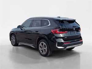 รถยนต์มือสองที่เชื่อถือได้ ปี 2025 BMW X1 xDrive28i 4 ประตู SUV ขับเคลื่อนสี่ล้อ (เครื่องยนต์ 2.0 ลิตร 4 สูบ เทอร์โบ 7AM) - Product Image 5