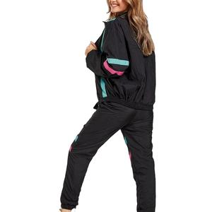 Chándales cortavientos con bolsillos de carga elegantes OEM ODM de talla grande para mujer cortavientos impermeable arrugada calidad Premium - Product Image 2