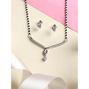 Compre un Conjunto de Mangalsutra de Plata Pura, Joyería Fina Étnica Clásica y Moderna con Circonita y Diamantes para Bodas, Fiestas y Compromisos - Product Image 2