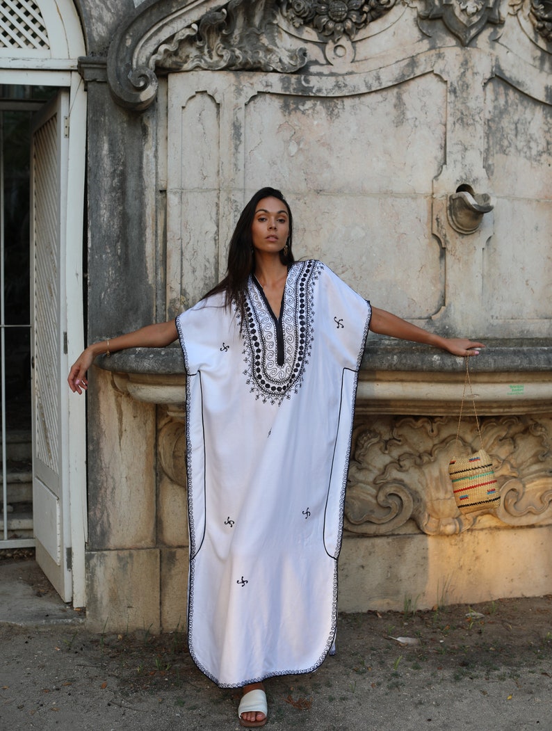 white caftans woman dresses