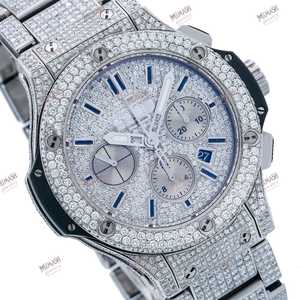 Montre-bracelet chronographe en diamant Moissanite de luxe entièrement glacée personnalisée avec sous-cadran unique Montres analogiques à quartz style barre - Product Image 4