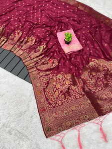 Calidad superior Gujarati Cultural Dola Silk Saree Heavy Long Length Viscose Festival Wear con All over Foil Print - Product Image 4