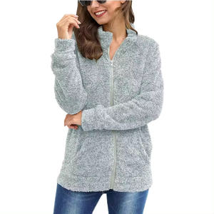 Veste polaire pour femme avec technologie de régulation thermique, ceinture réglable et design élégant pour un confort supérieur - Product Image 1