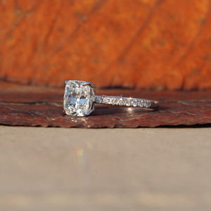 2,15 Ct Cojín Corte Lab Grown Diamond Half Eternity Anillo de compromiso Oro CVD Diamante Aniversario Anillo de regalo para ella - Product Image 2