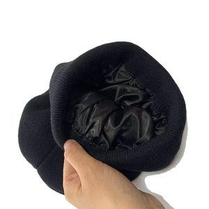 Casquettes personnalisées de haute qualité doublées de satin, bonnets noirs, bonnets en gros, bonnets de cyclisme - Product Image 4