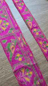 Cinta estampada de seda Sari hecha a medida, artesanías elegantes de una sola cara para envolver regalos, adornos decorativos de costura, dobladillo limpio - Product Image 4