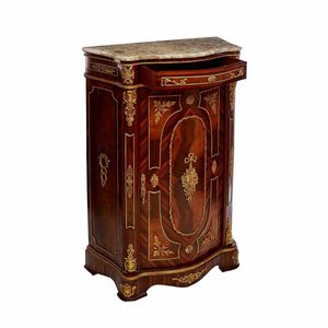 Mueble Zapatero de Lujo Estilo Francés con Tapa de Mármol Premium, Intrincada Marquetería de Palisandro y Detalles en Latón Dorado para Salón de Palacio - Product Image 4